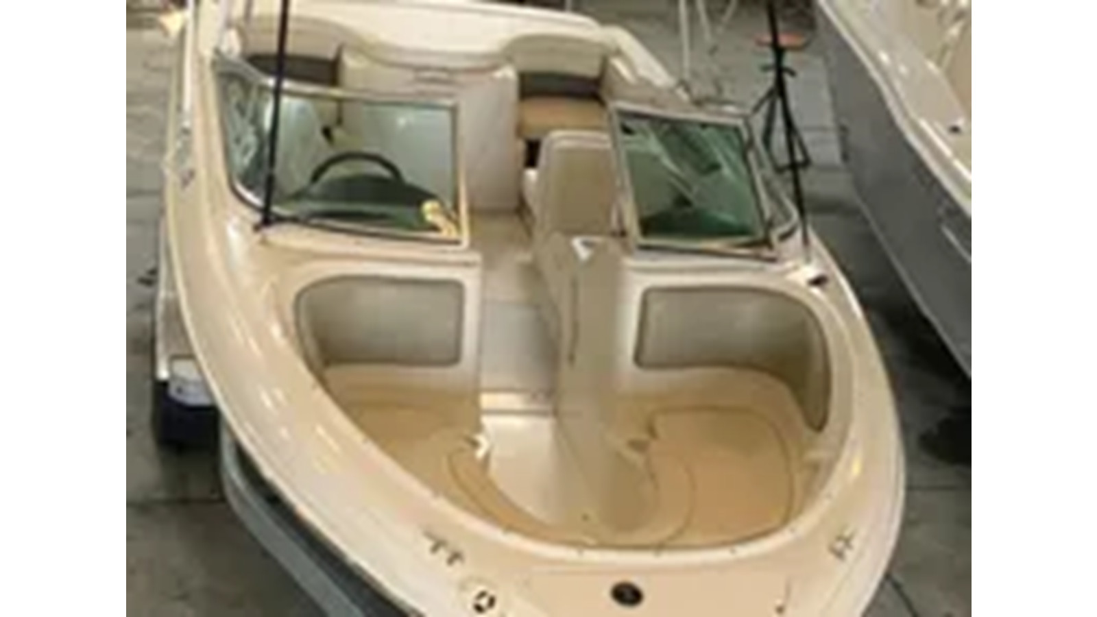 https://arconyachts.ams3.digitaloceanspaces.com/215196/conversions/large_4329698-optimize.jpg