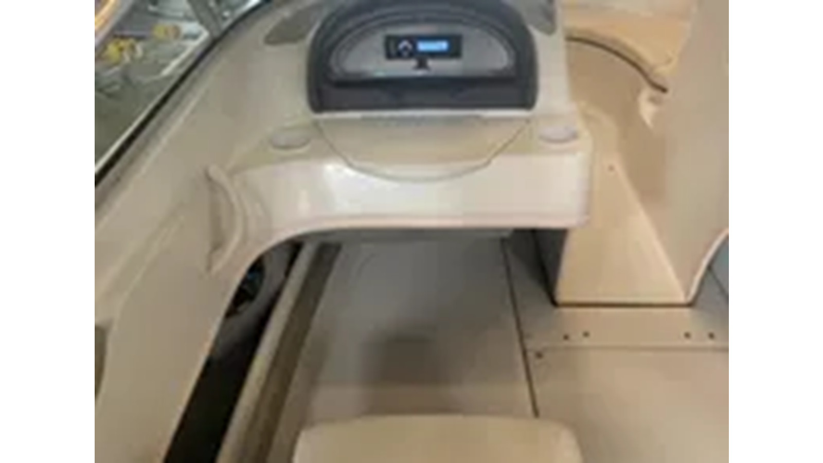 https://arconyachts.ams3.digitaloceanspaces.com/215218/conversions/large_4329709-optimize.jpg