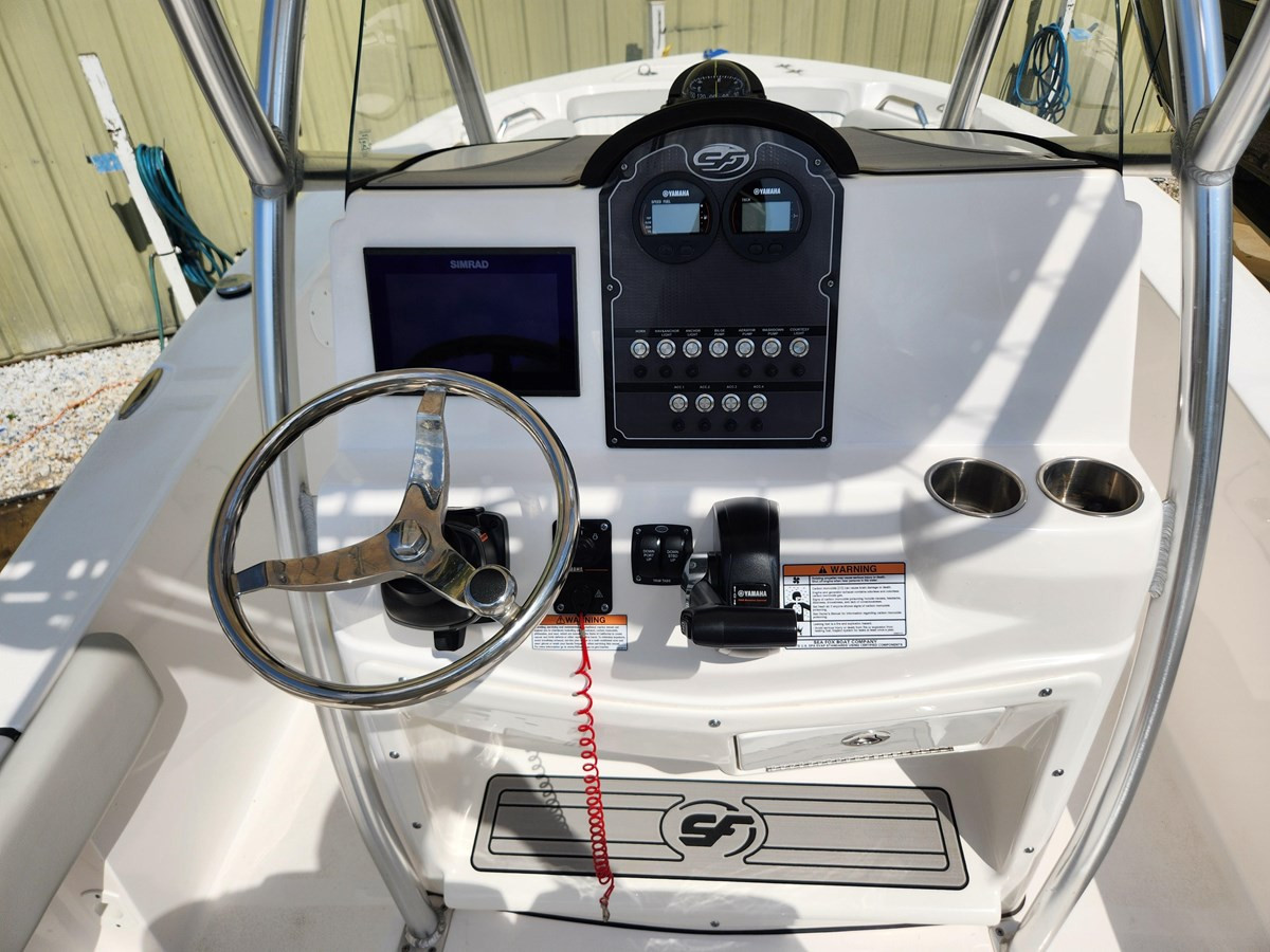 https://arconyachts.ams3.digitaloceanspaces.com/215484/conversions/large_4369195-optimize.jpg