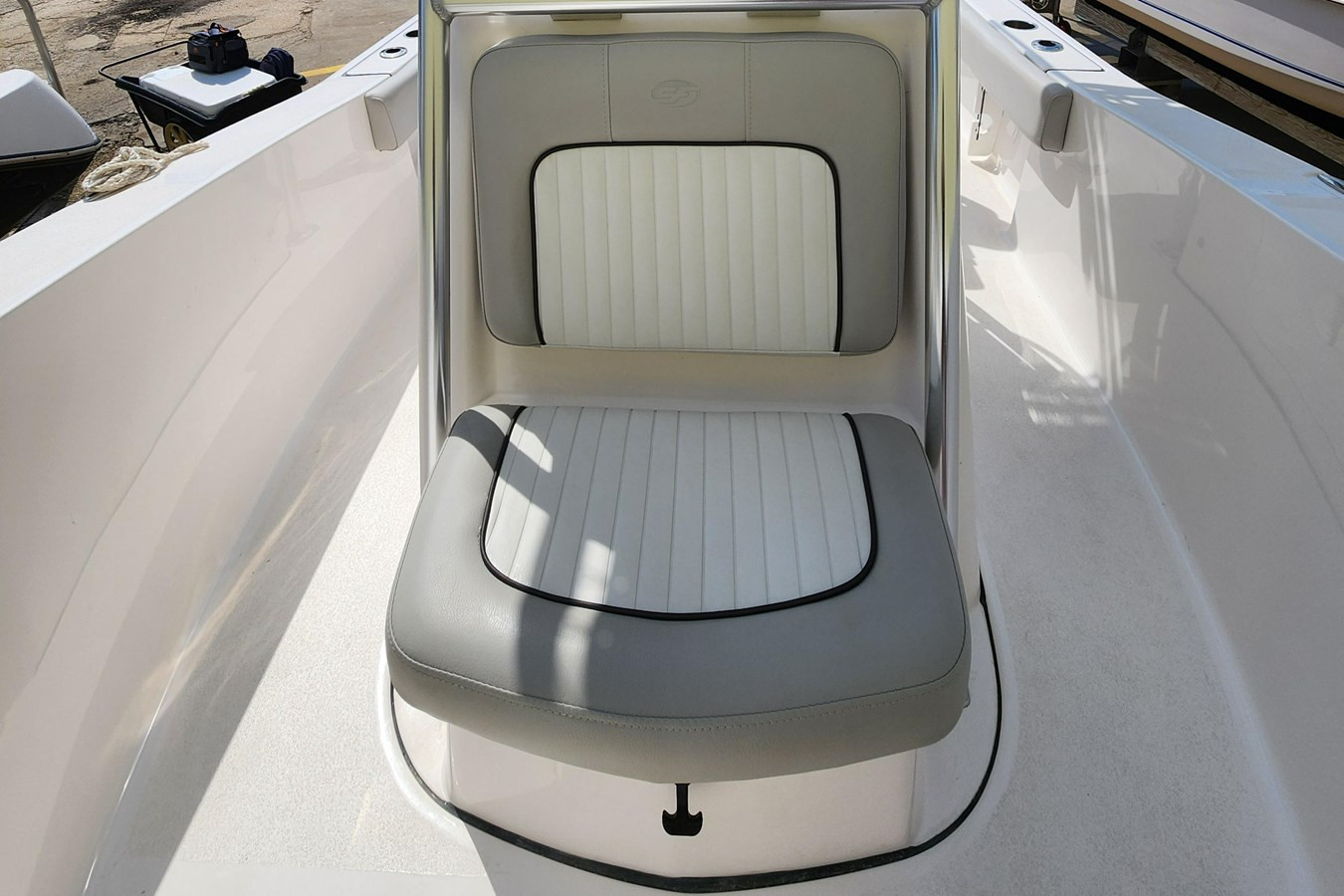 https://arconyachts.ams3.digitaloceanspaces.com/215502/conversions/large_4369206-optimize.jpg
