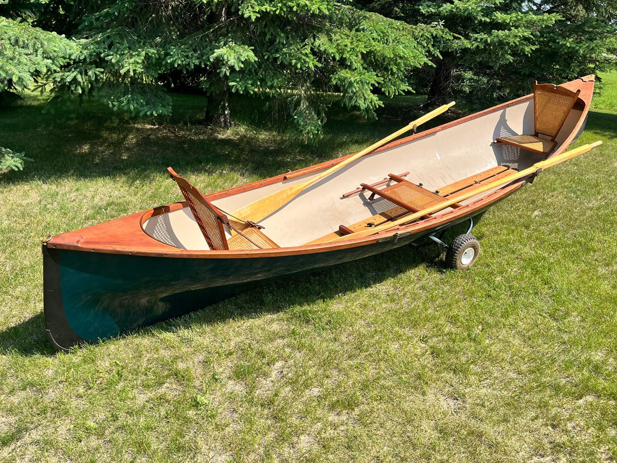 1996 CLASSIC ADIRONDACK GUIDE BOAT