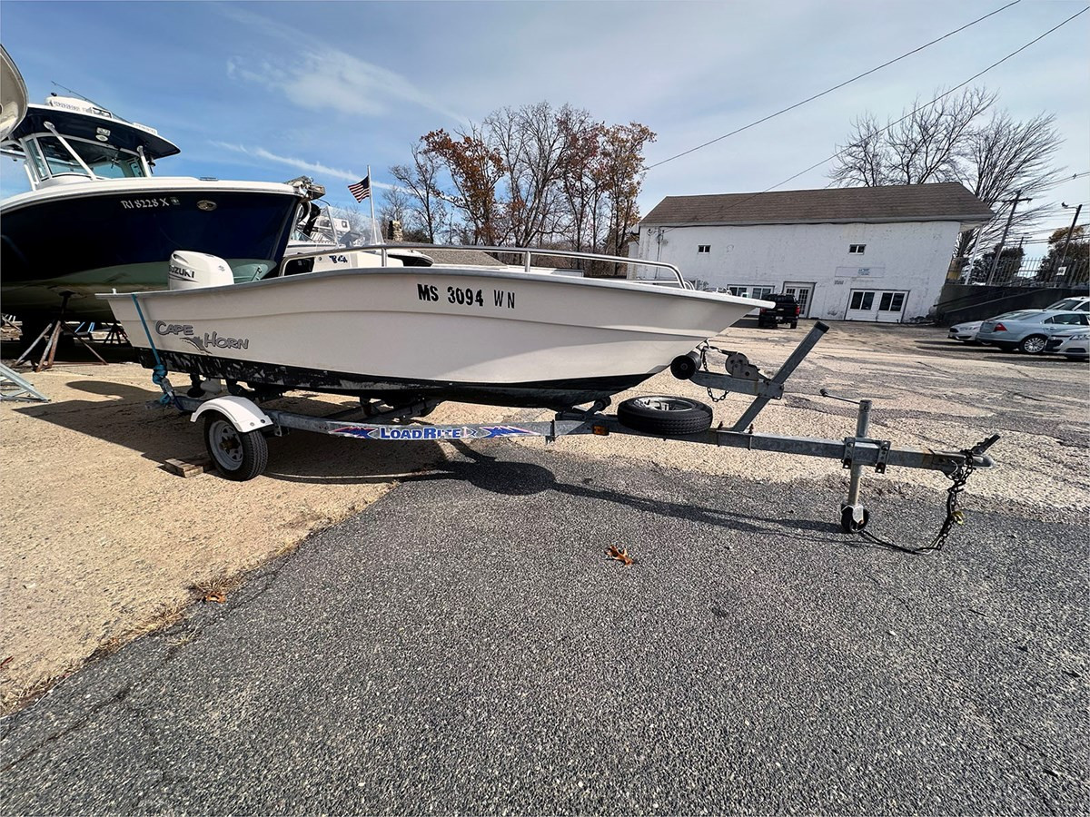 14' CAPE HORN 2001 14 BAY SERIES