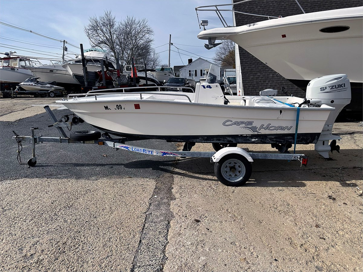 14' CAPE HORN 2001 14 BAY SERIES