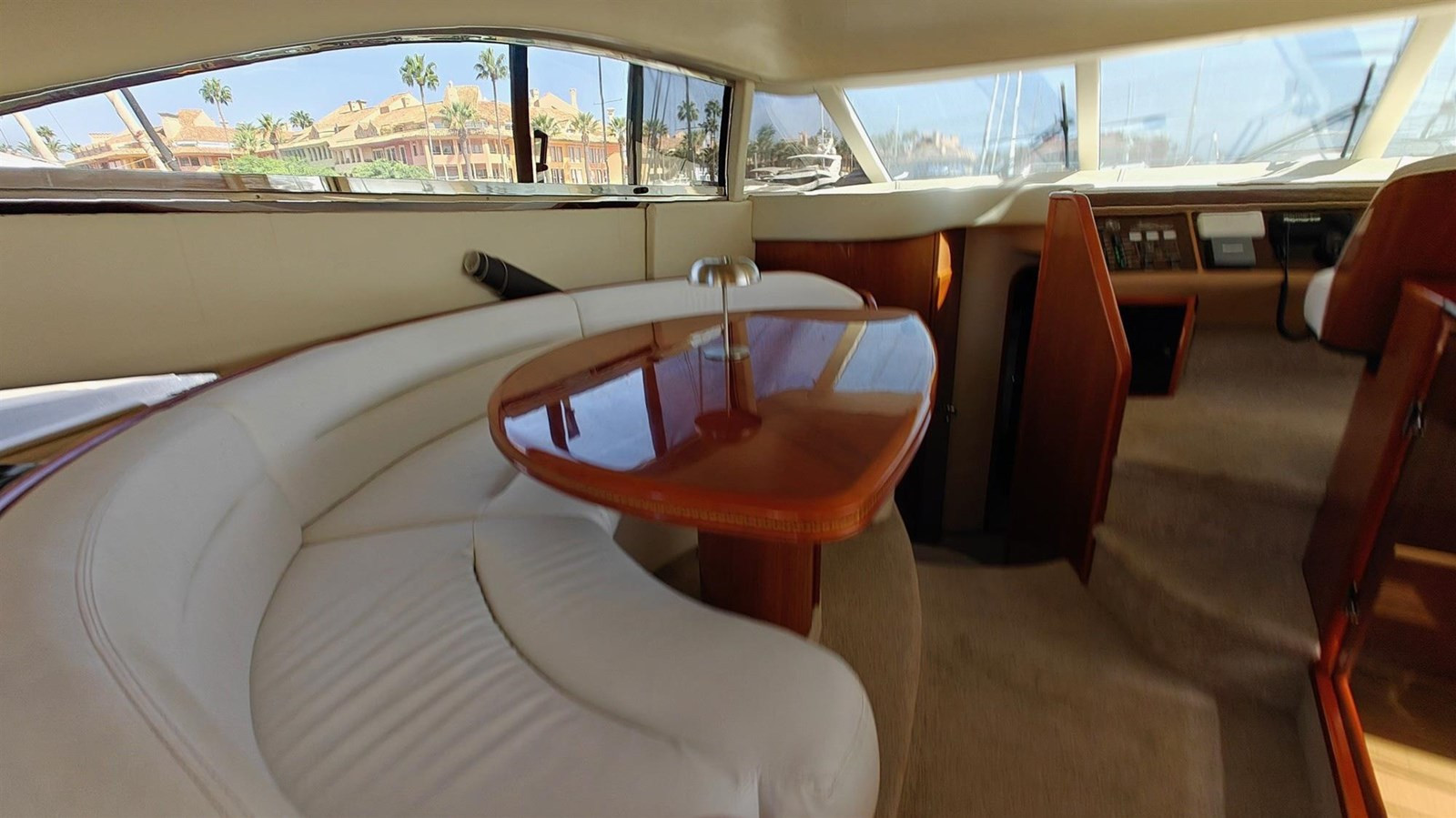 PRINCESS 65 FLYBRIDGE