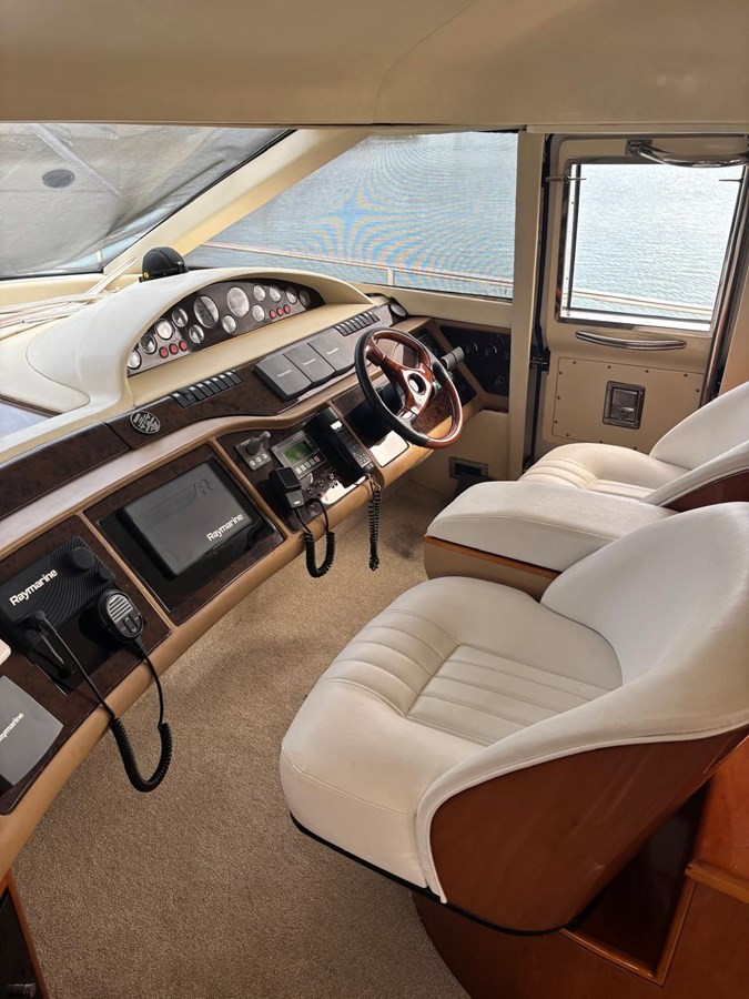 https://arconyachts.ams3.digitaloceanspaces.com/217618/conversions/large_4876341-optimize.jpg