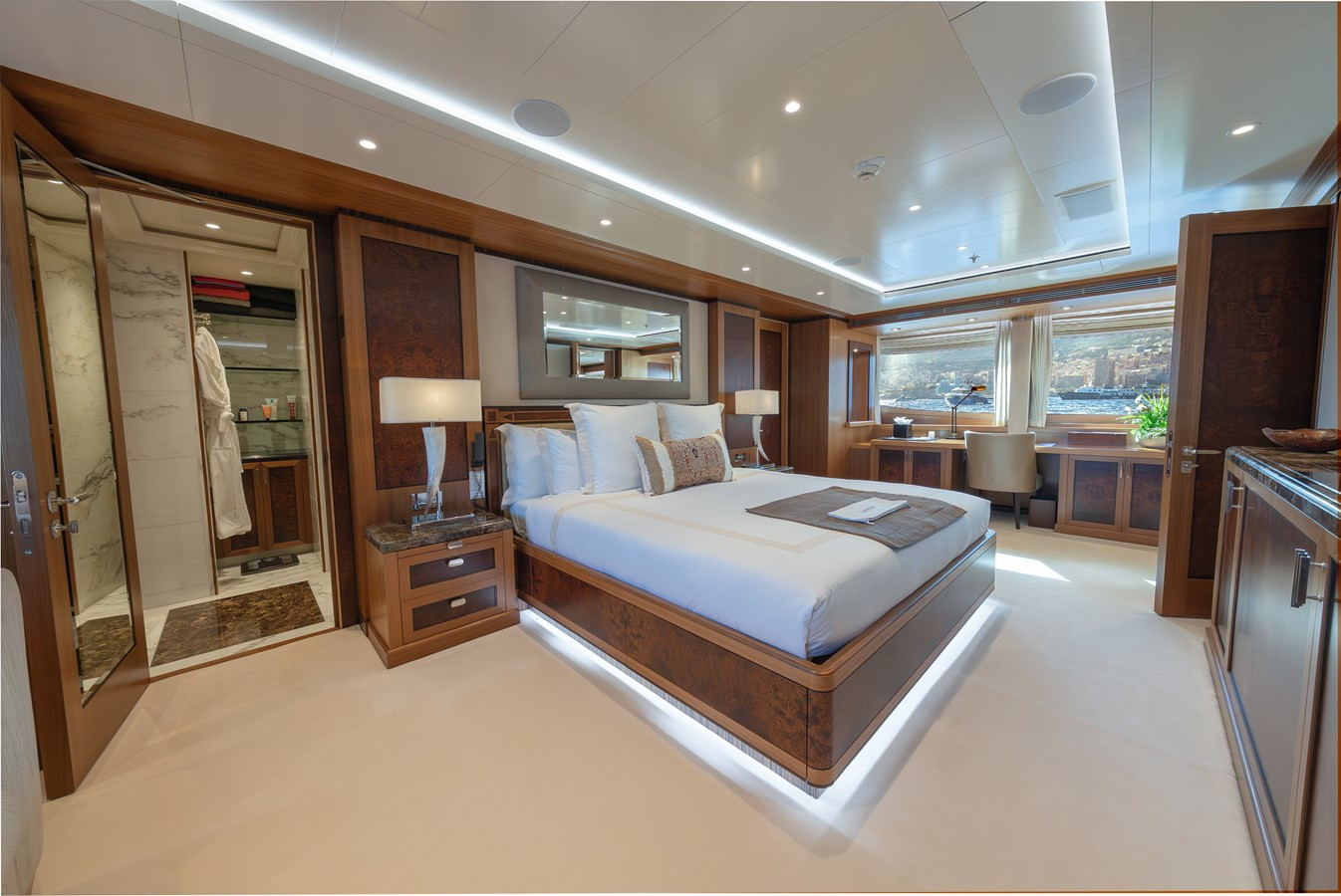 https://arconyachts.ams3.digitaloceanspaces.com/218773/conversions/large_4878260-optimize.jpg