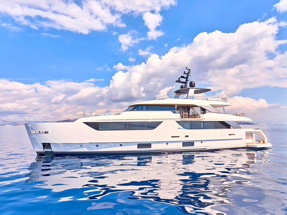 https://arconyachts.ams3.digitaloceanspaces.com/218965/conversions/large_4878166-optimize.jpg