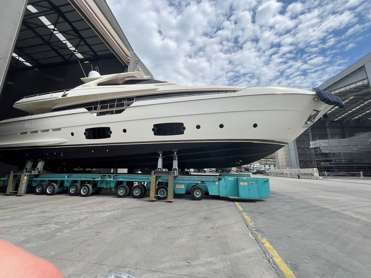 https://arconyachts.ams3.digitaloceanspaces.com/219216/conversions/large_4875975-optimize.jpg