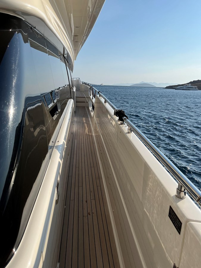 https://arconyachts.ams3.digitaloceanspaces.com/219226/conversions/large_4875983-optimize.jpg