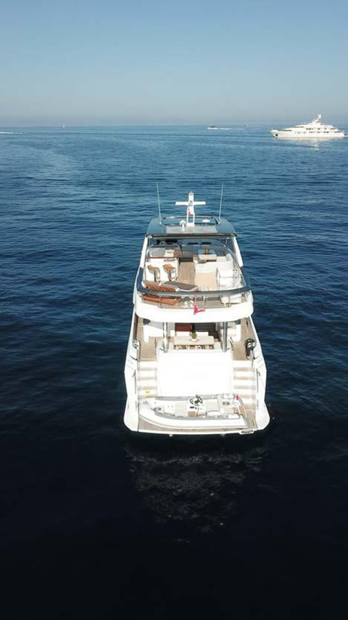 https://arconyachts.ams3.digitaloceanspaces.com/219433/conversions/large_4878139-optimize.jpg