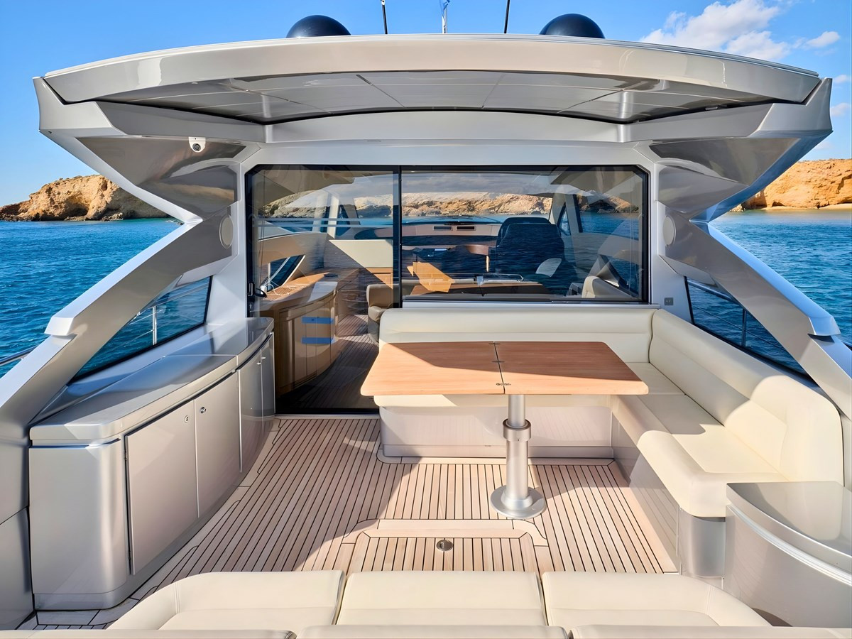 https://arconyachts.ams3.digitaloceanspaces.com/219750/conversions/large_4878075-optimize.jpg