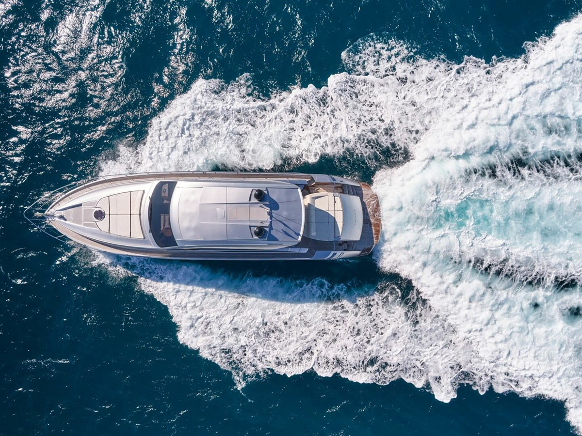 https://arconyachts.ams3.digitaloceanspaces.com/219778/conversions/large_4878108-optimize.jpg