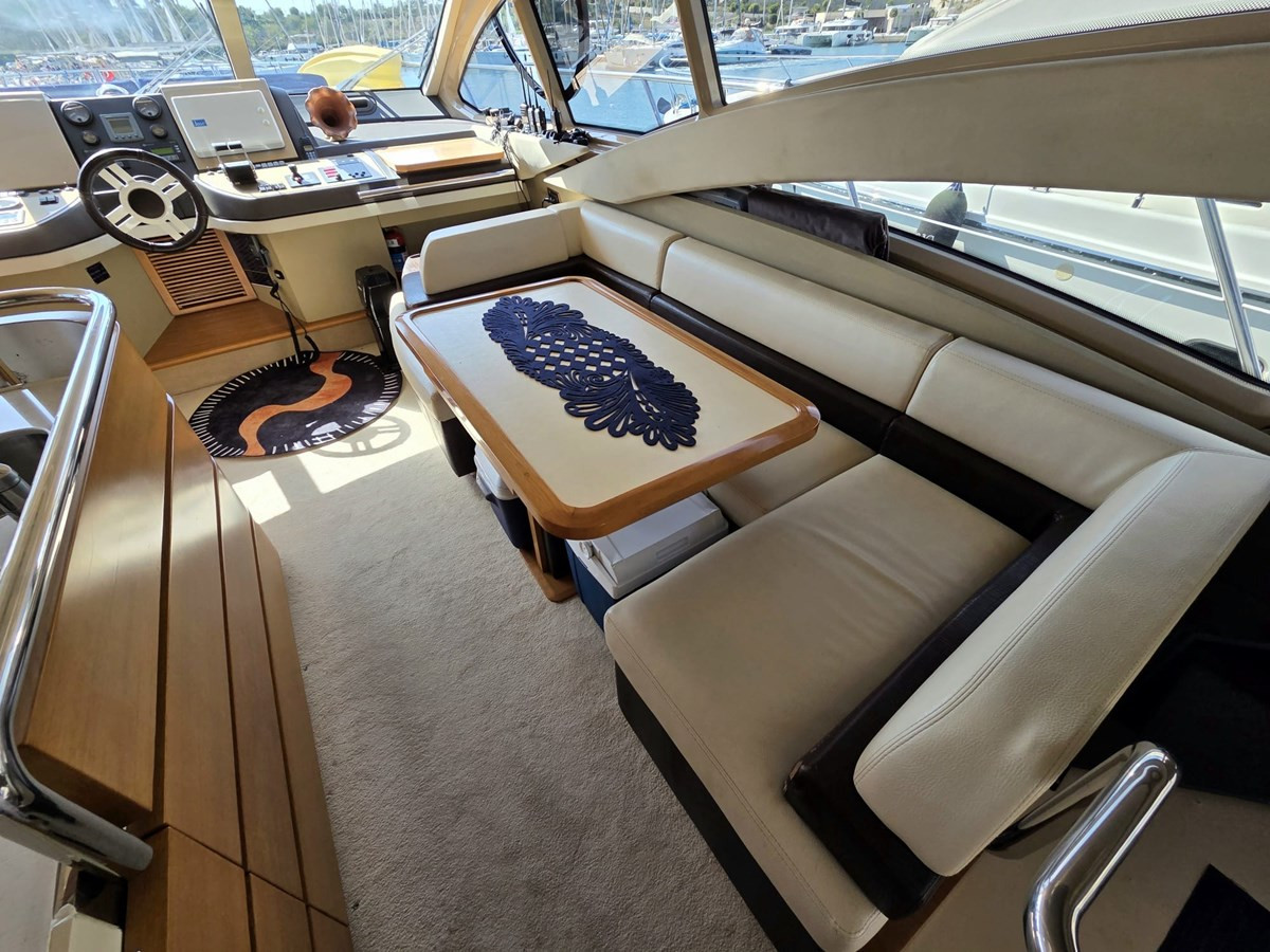 https://arconyachts.ams3.digitaloceanspaces.com/219937/conversions/large_4878391-optimize.jpg