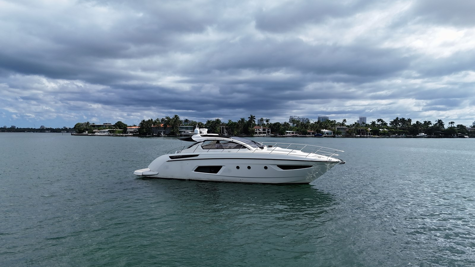 https://arconyachts.ams3.digitaloceanspaces.com/220160/conversions/large_4879084-optimize.jpg