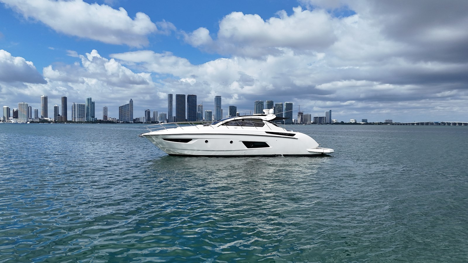 https://arconyachts.ams3.digitaloceanspaces.com/220167/conversions/large_4879091-optimize.jpg