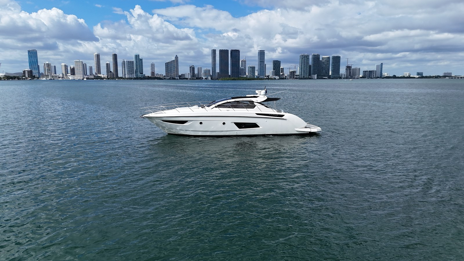 https://arconyachts.ams3.digitaloceanspaces.com/220169/conversions/large_4879093-optimize.jpg