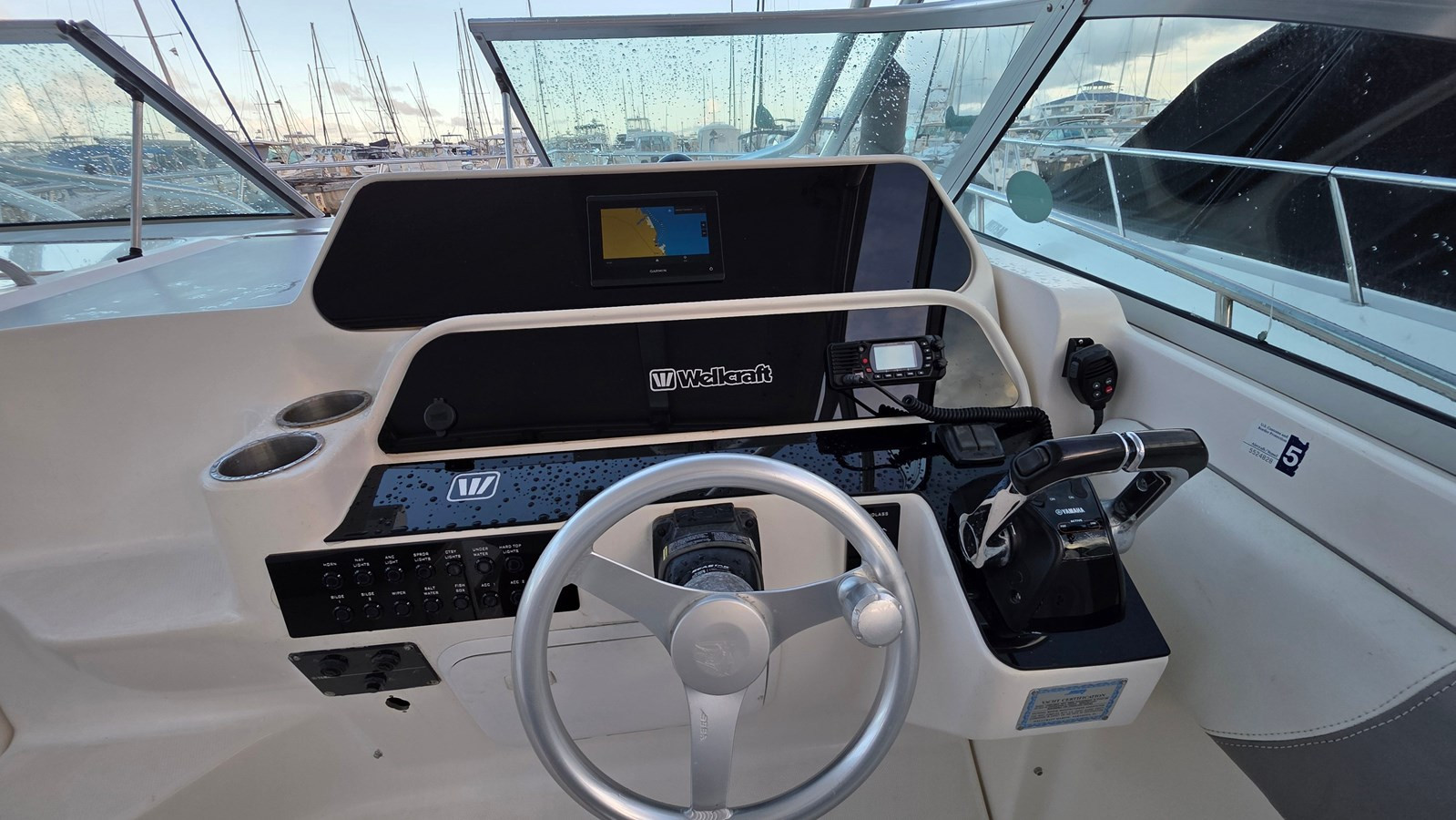 https://arconyachts.ams3.digitaloceanspaces.com/220476/conversions/large_4879953-optimize.jpg
