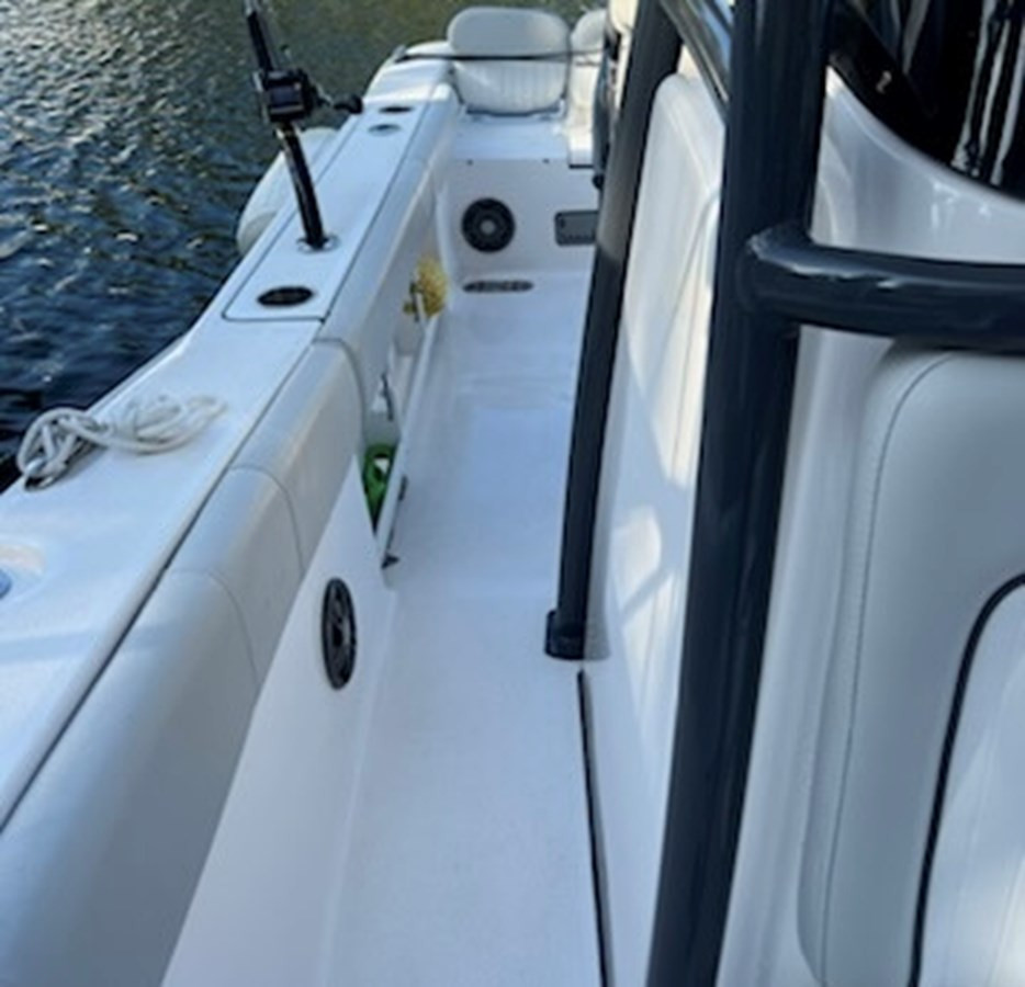 https://arconyachts.ams3.digitaloceanspaces.com/220511/conversions/large_4880505-optimize.jpg