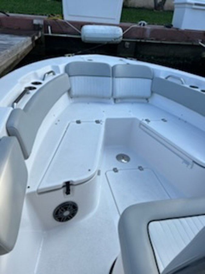 https://arconyachts.ams3.digitaloceanspaces.com/220513/conversions/large_4880507-optimize.jpg