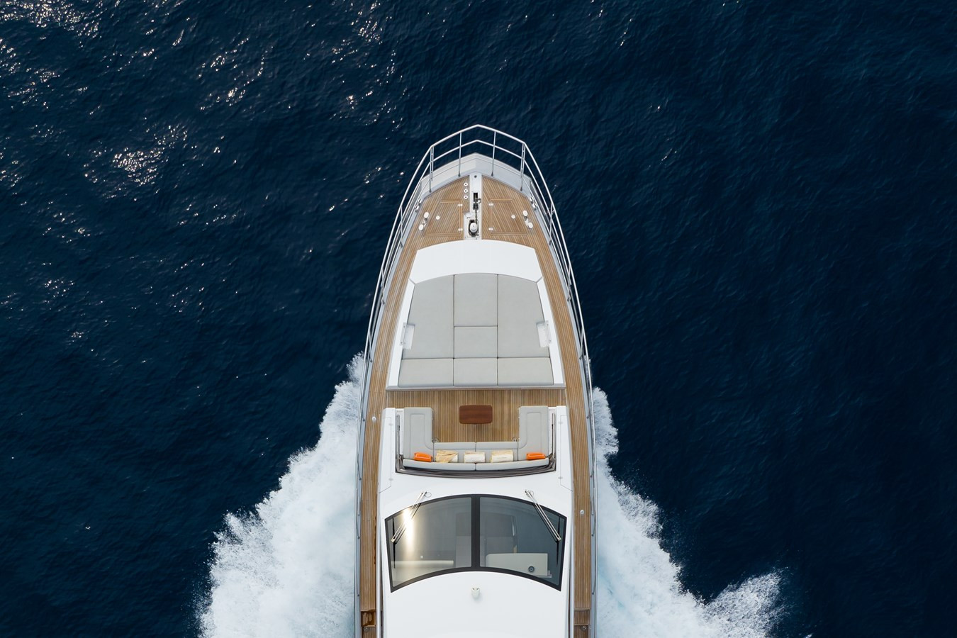 https://arconyachts.ams3.digitaloceanspaces.com/220638/conversions/large_4880809-optimize.jpg