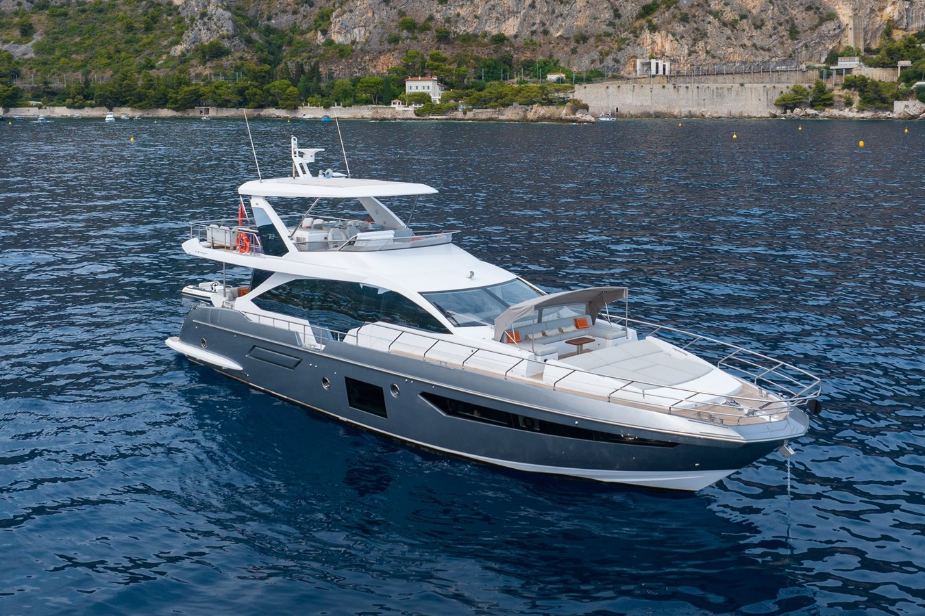 https://arconyachts.ams3.digitaloceanspaces.com/220640/conversions/large_4880811-optimize.jpg