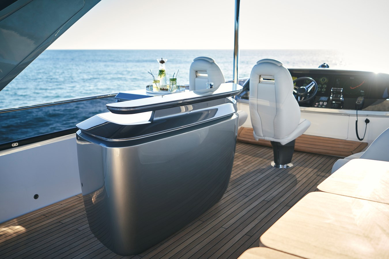 https://arconyachts.ams3.digitaloceanspaces.com/221021/conversions/large_4868789-optimize.jpg