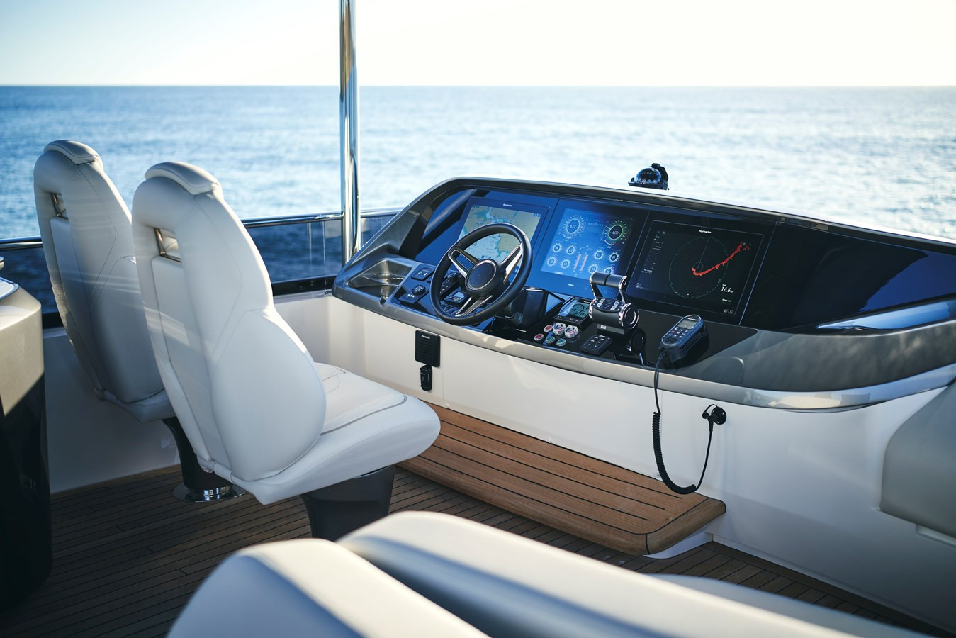 https://arconyachts.ams3.digitaloceanspaces.com/221022/conversions/large_4868791-optimize.jpg