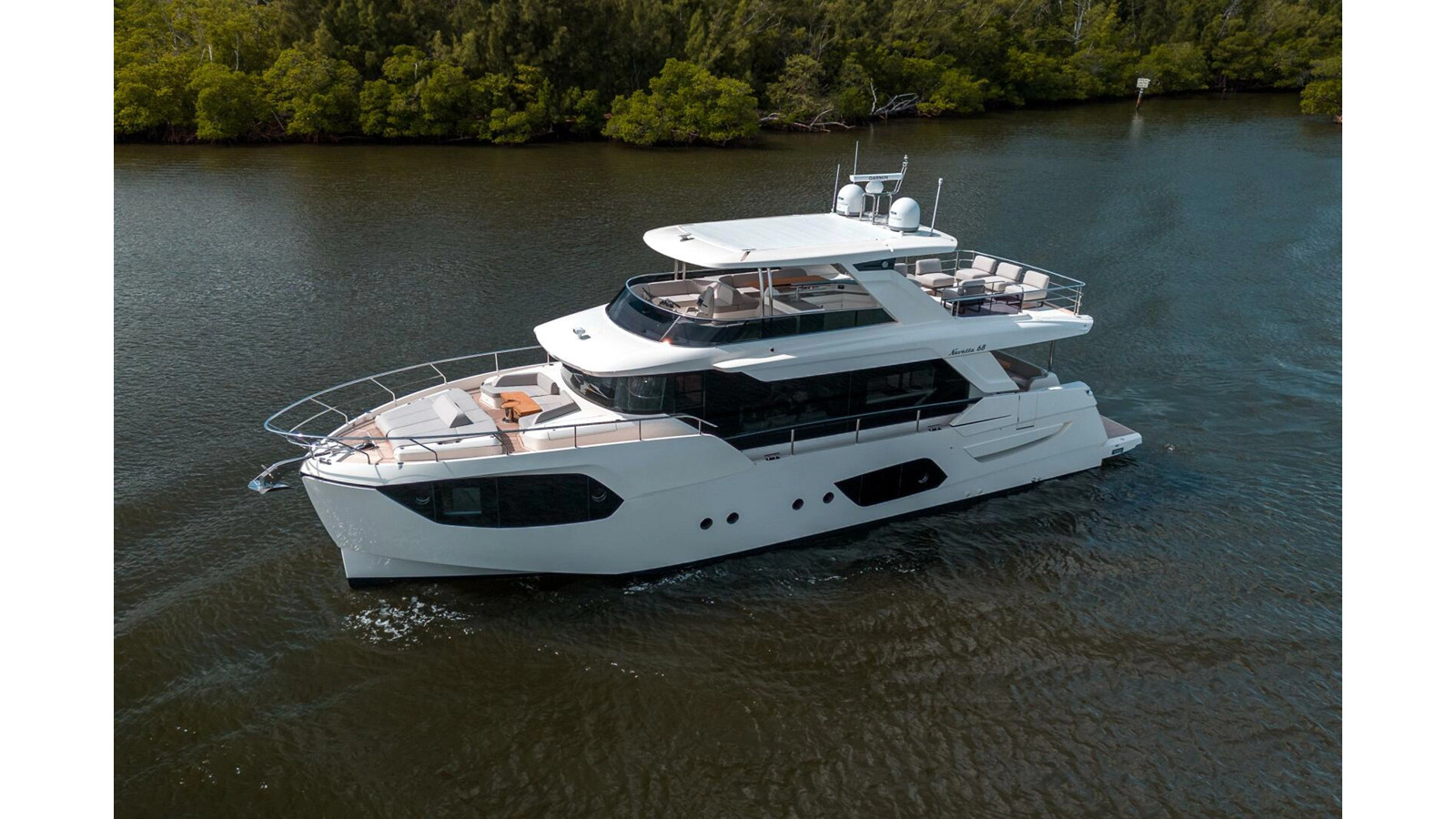 https://arconyachts.ams3.digitaloceanspaces.com/221151/conversions/large_4884722-optimize.jpg