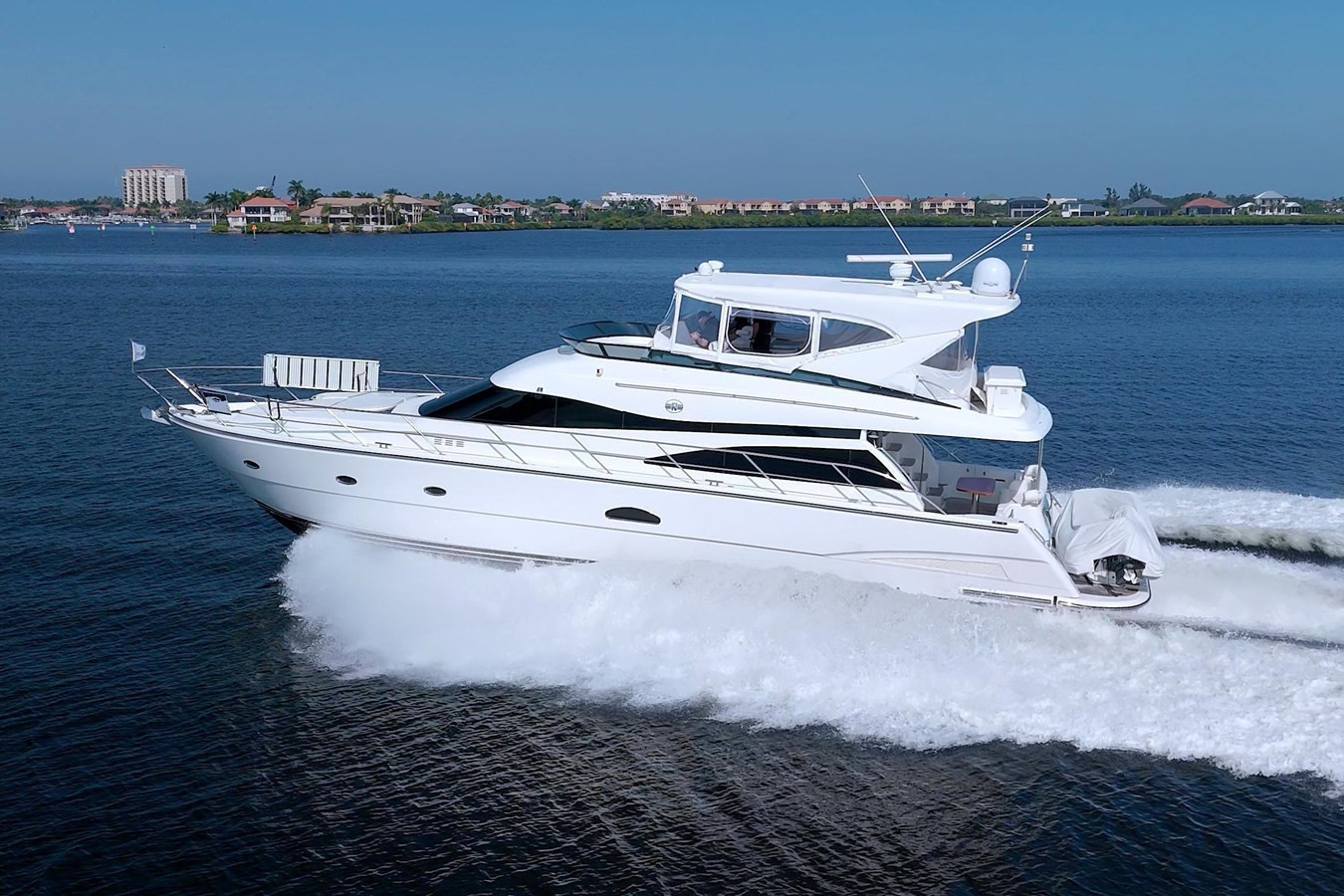 https://arconyachts.ams3.digitaloceanspaces.com/221259/conversions/large_4883920-optimize.jpg