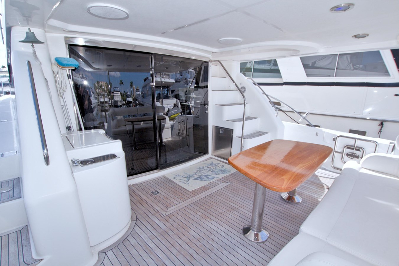 https://arconyachts.ams3.digitaloceanspaces.com/221280/conversions/large_4883932-optimize.jpg