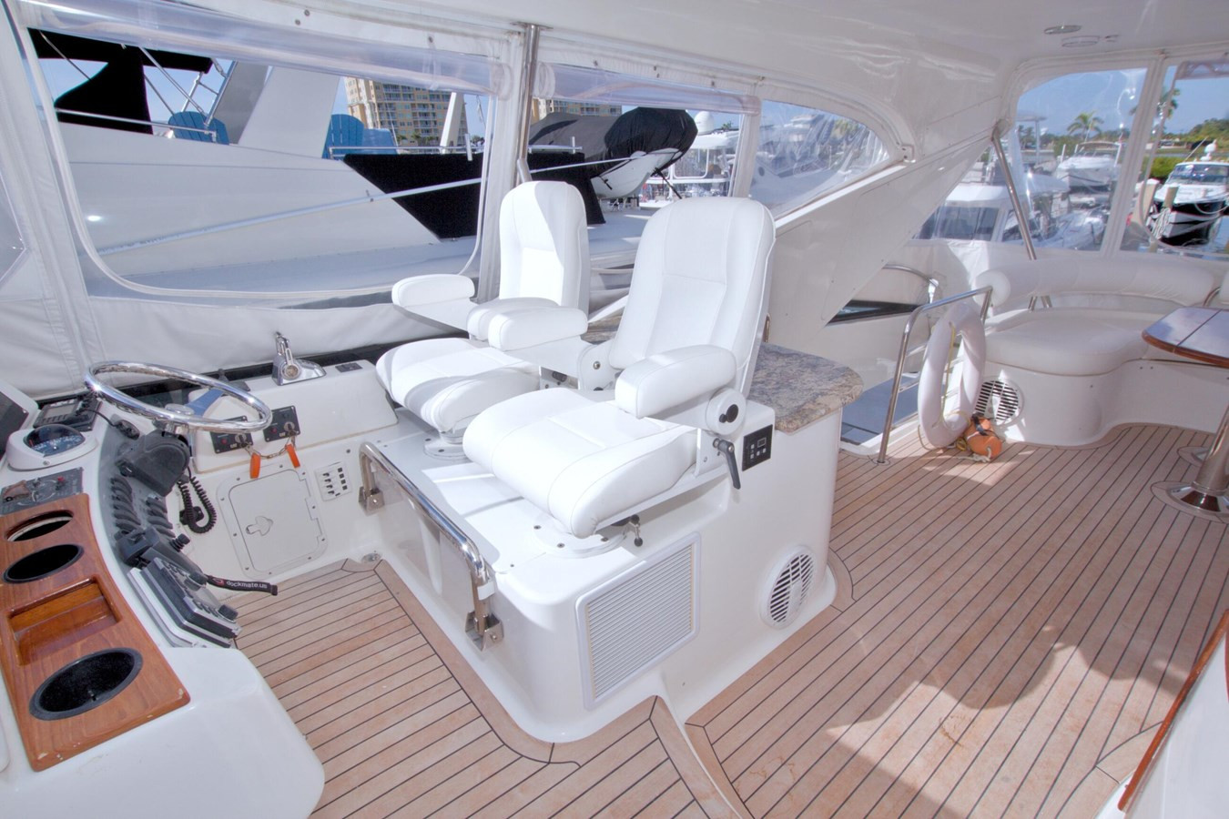 https://arconyachts.ams3.digitaloceanspaces.com/221292/conversions/large_4883939-optimize.jpg
