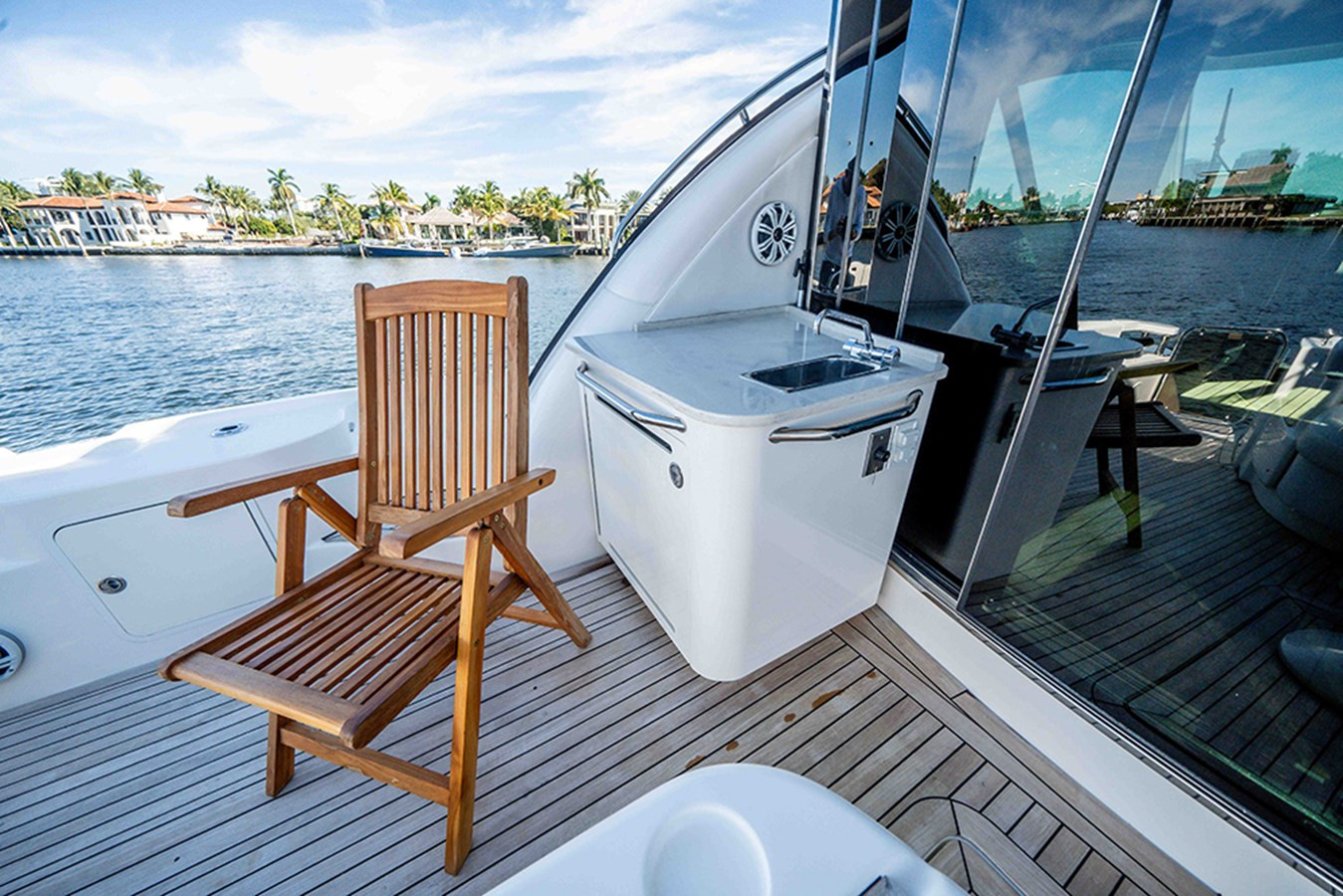 https://arconyachts.ams3.digitaloceanspaces.com/221393/conversions/large_4881711-optimize.jpg