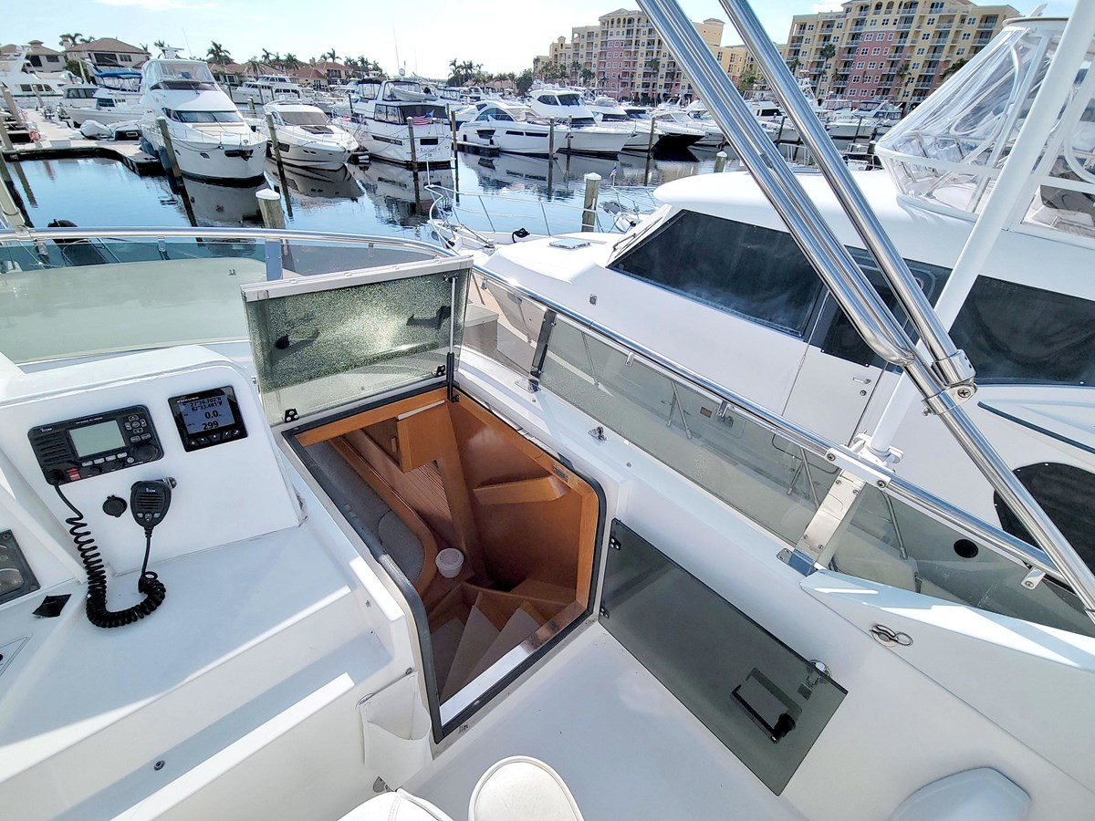 https://arconyachts.ams3.digitaloceanspaces.com/221549/conversions/large_4883517-optimize.jpg