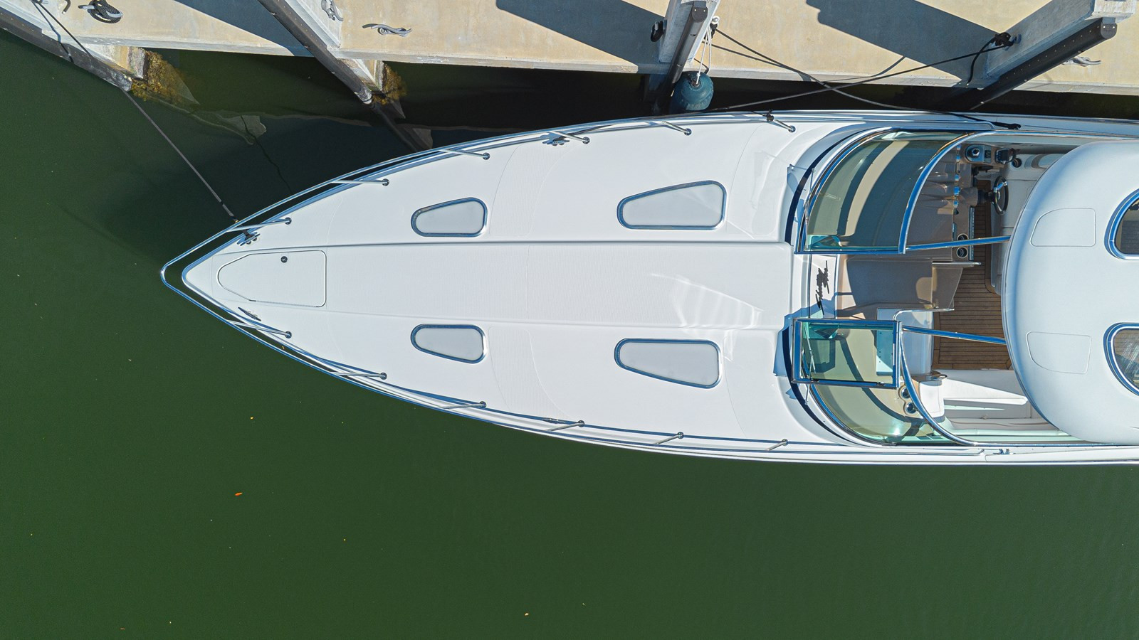 https://arconyachts.ams3.digitaloceanspaces.com/221886/conversions/large_4883350-optimize.jpg