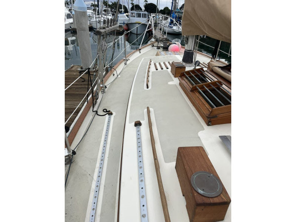 https://arconyachts.ams3.digitaloceanspaces.com/222043/conversions/large_4882200-optimize.jpg