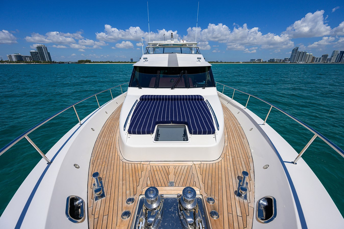 https://arconyachts.ams3.digitaloceanspaces.com/222221/conversions/large_4752400-optimize.jpg