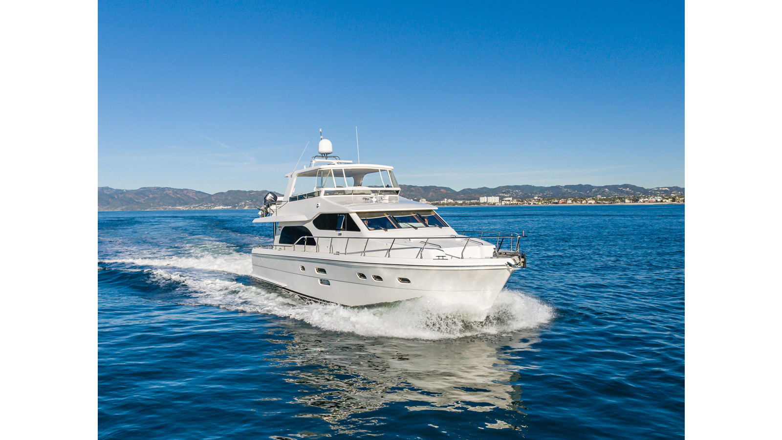 https://arconyachts.ams3.digitaloceanspaces.com/222502/conversions/large_4886486-optimize.jpg