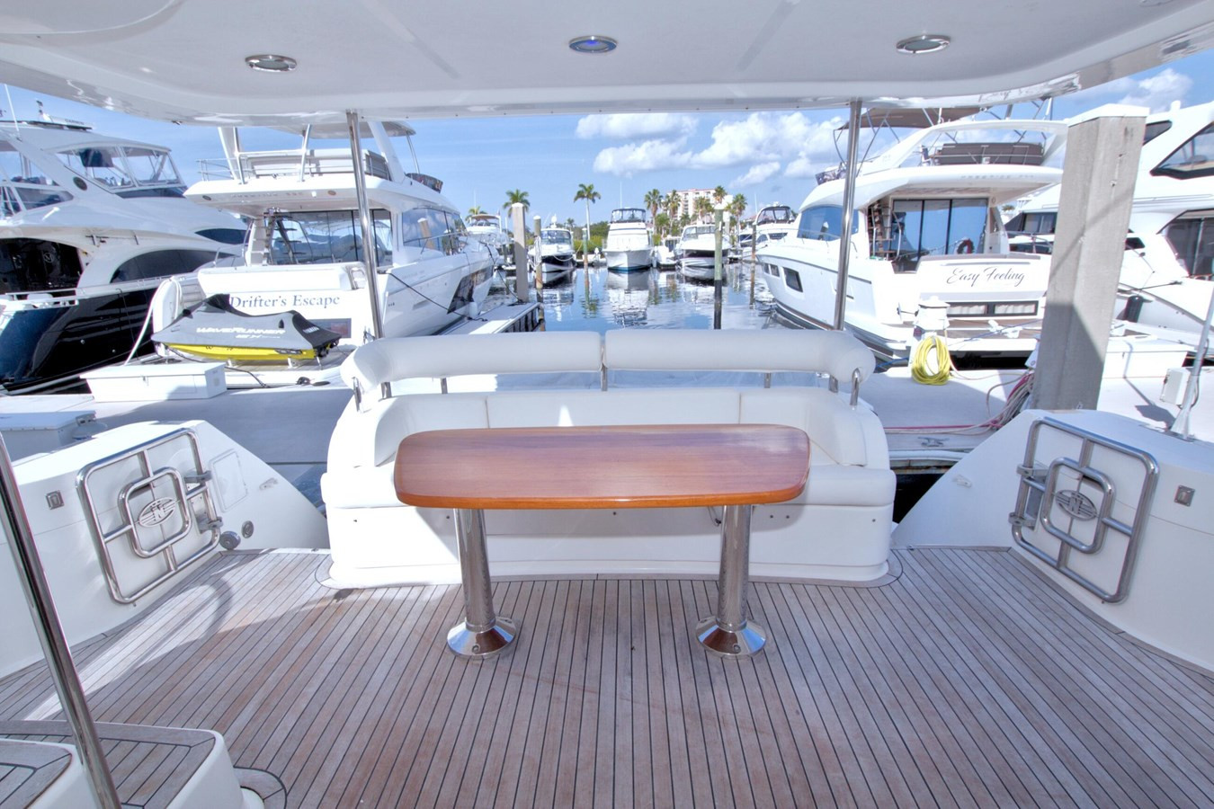 https://arconyachts.ams3.digitaloceanspaces.com/222520/conversions/large_4884031-optimize.jpg