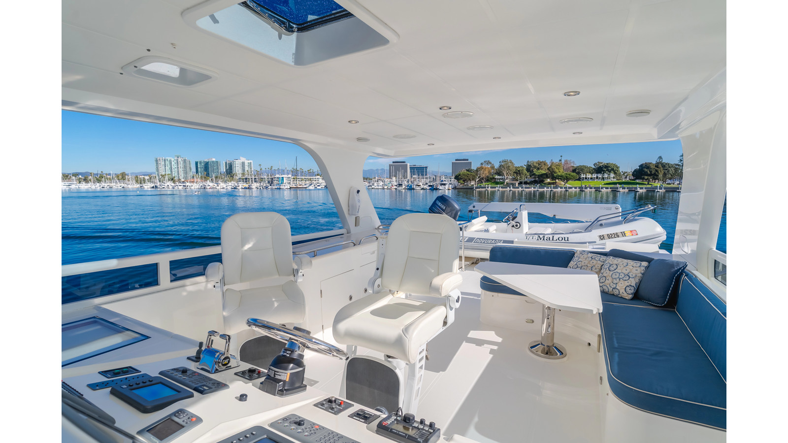 https://arconyachts.ams3.digitaloceanspaces.com/222547/conversions/large_4886511-optimize.jpg