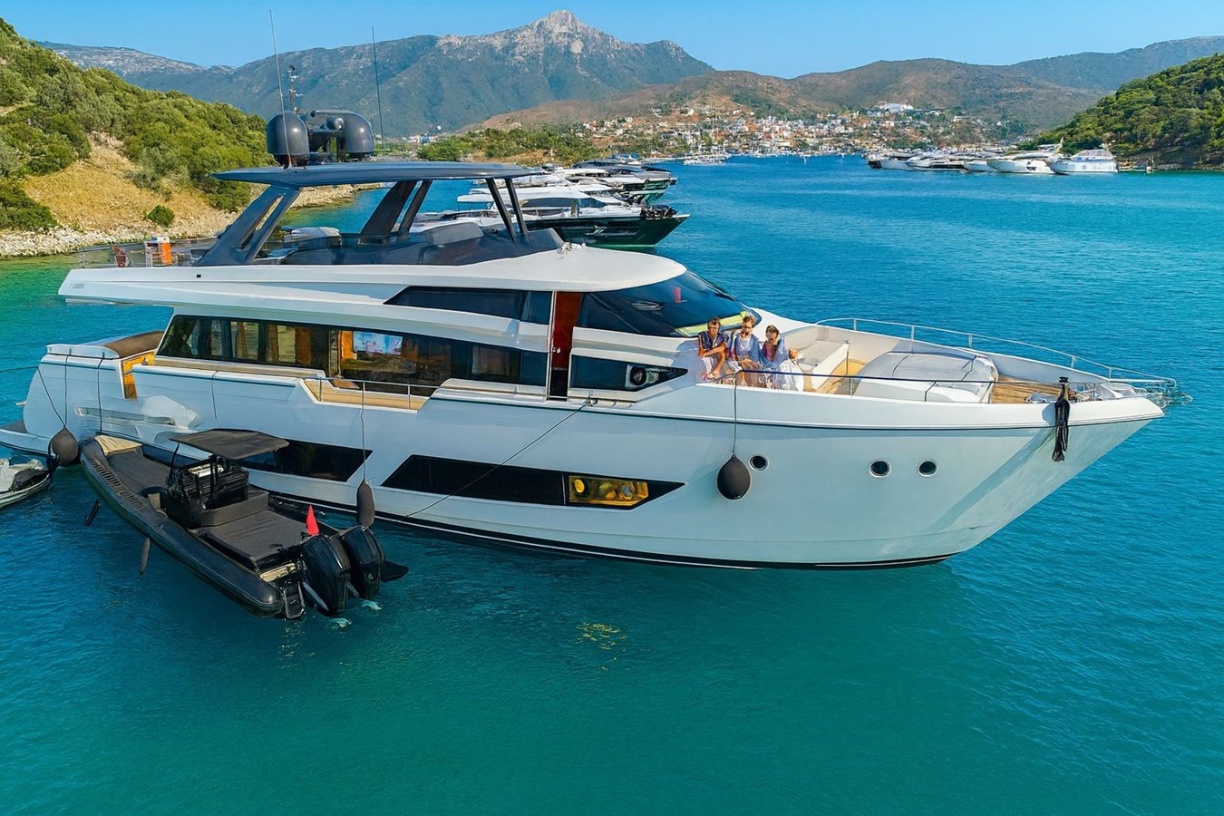 FERRETTI 850