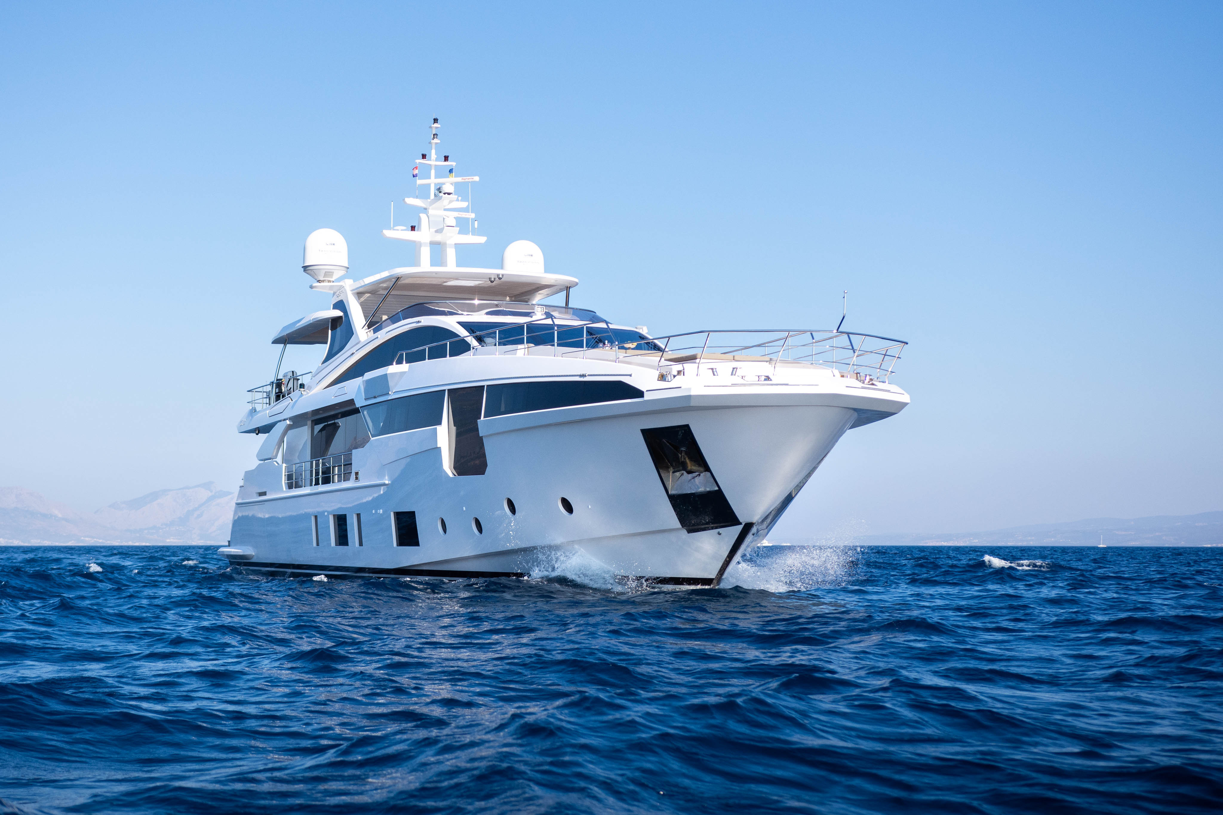 https://arconyachts.ams3.digitaloceanspaces.com/38764/conversions/937_2824589552-optimize.jpg