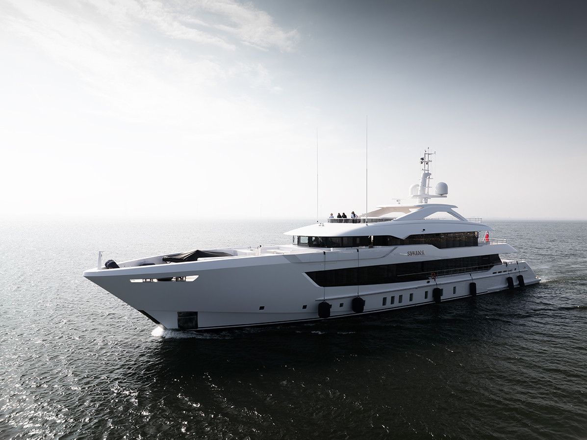 HEESEN 55M STEEL - SERENA