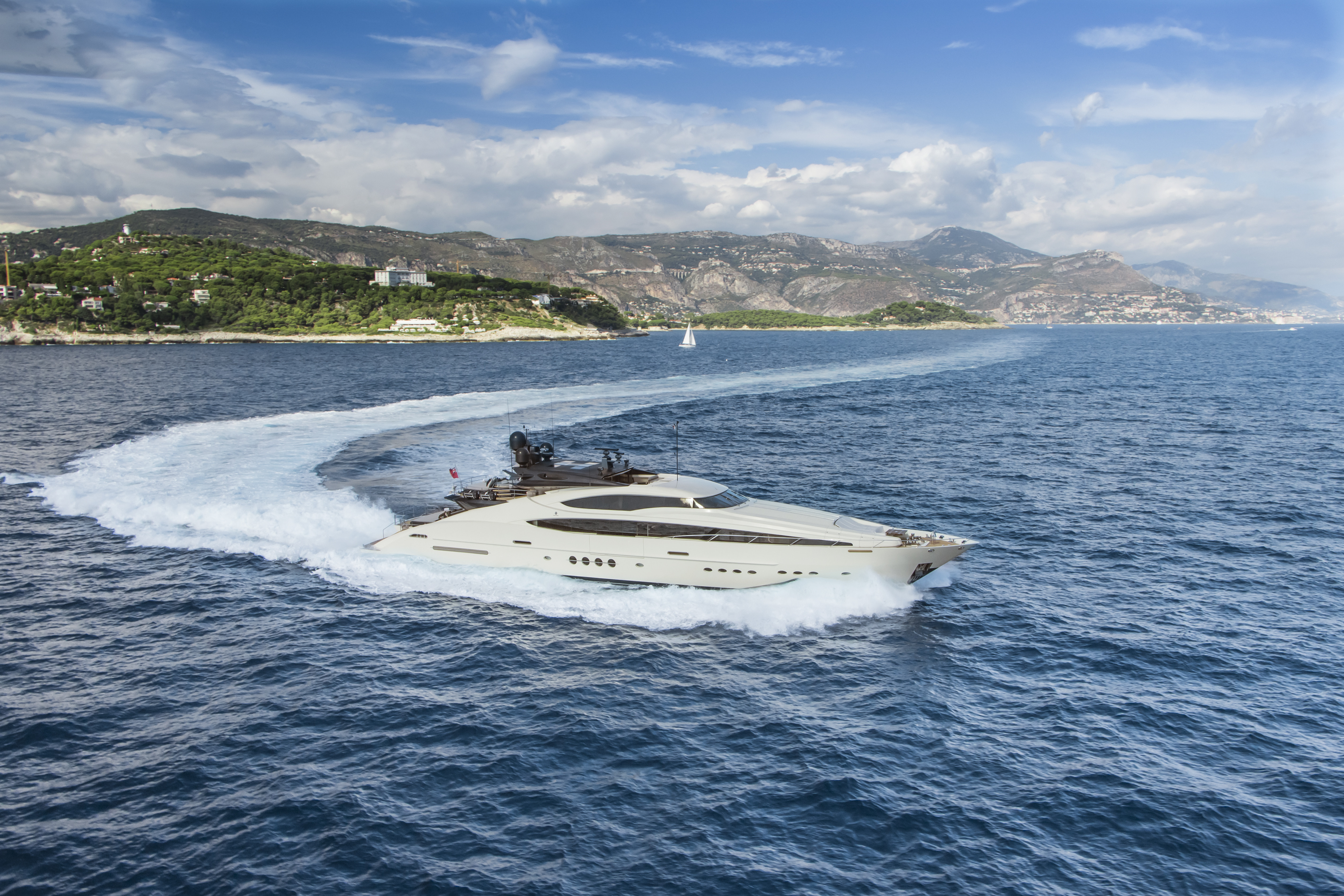 Palmer Johnson VANTAGE 45m