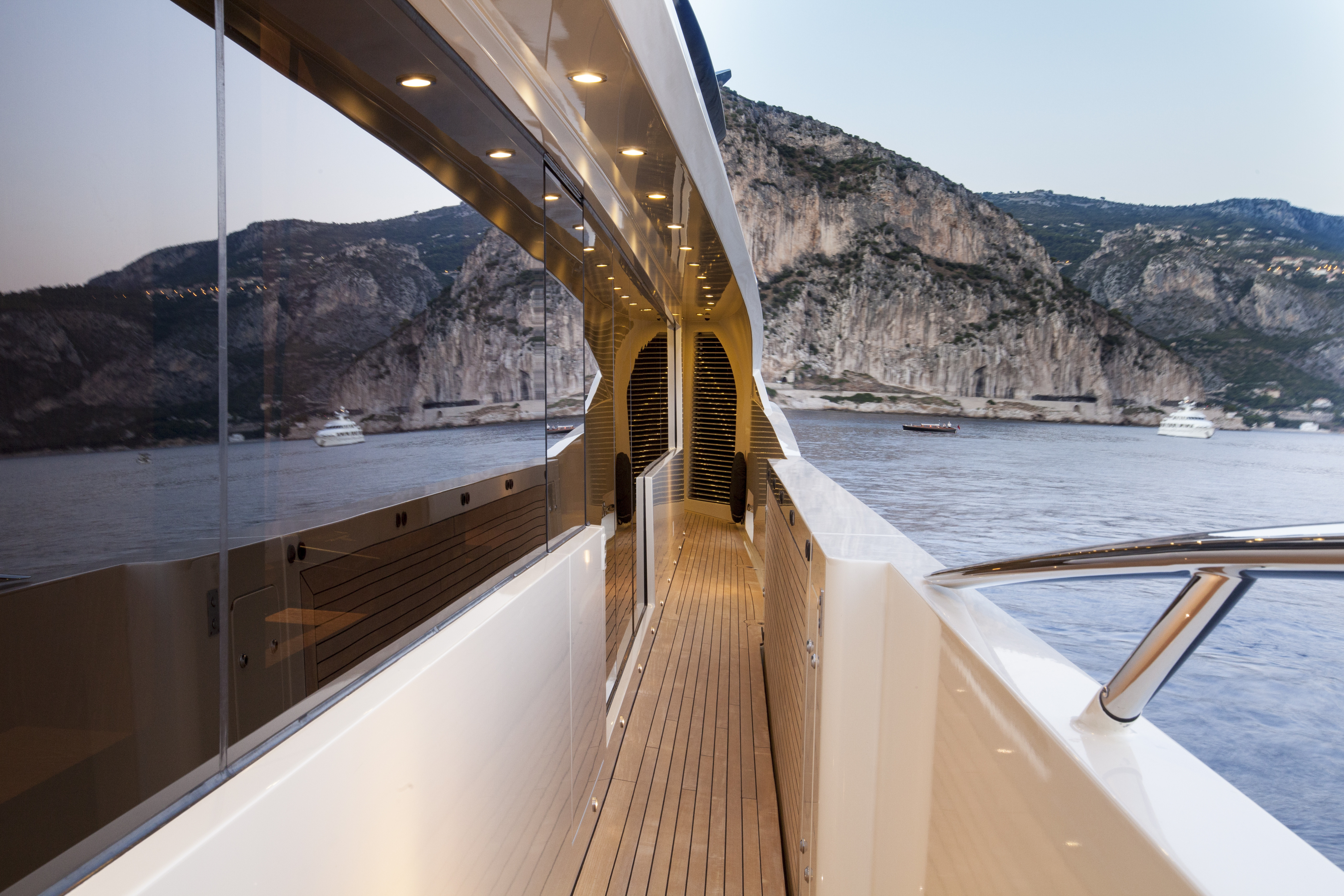 Palmer Johnson VANTAGE 45m