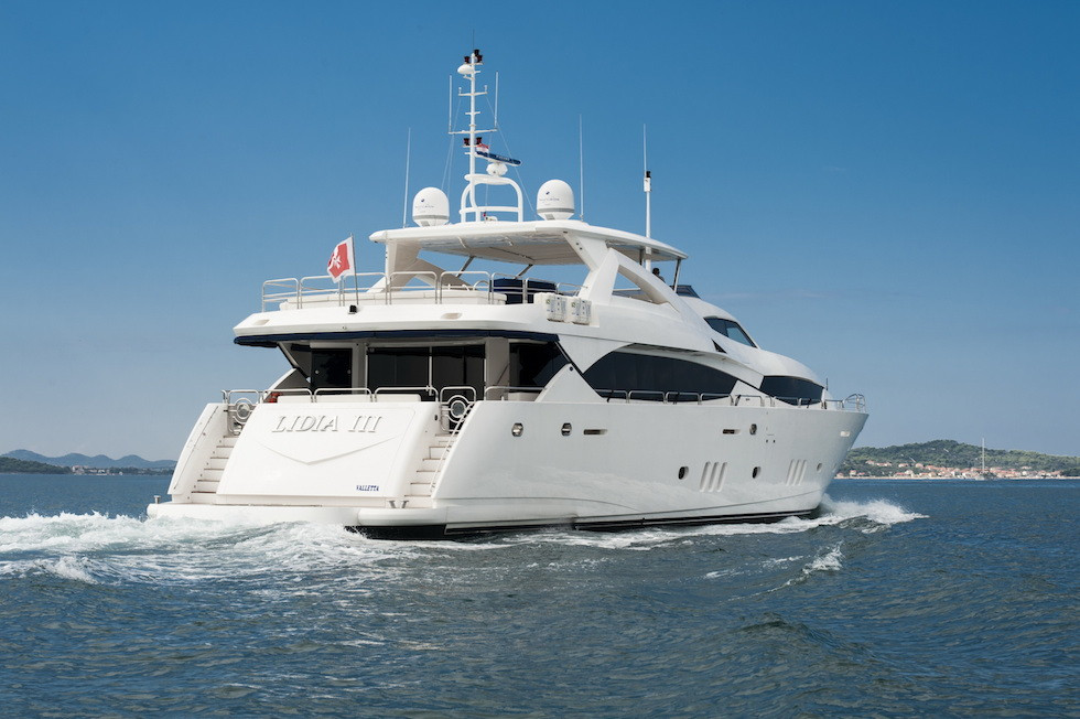 https://arconyachts.ams3.digitaloceanspaces.com/39525/conversions/243_9897555094-optimize.jpg