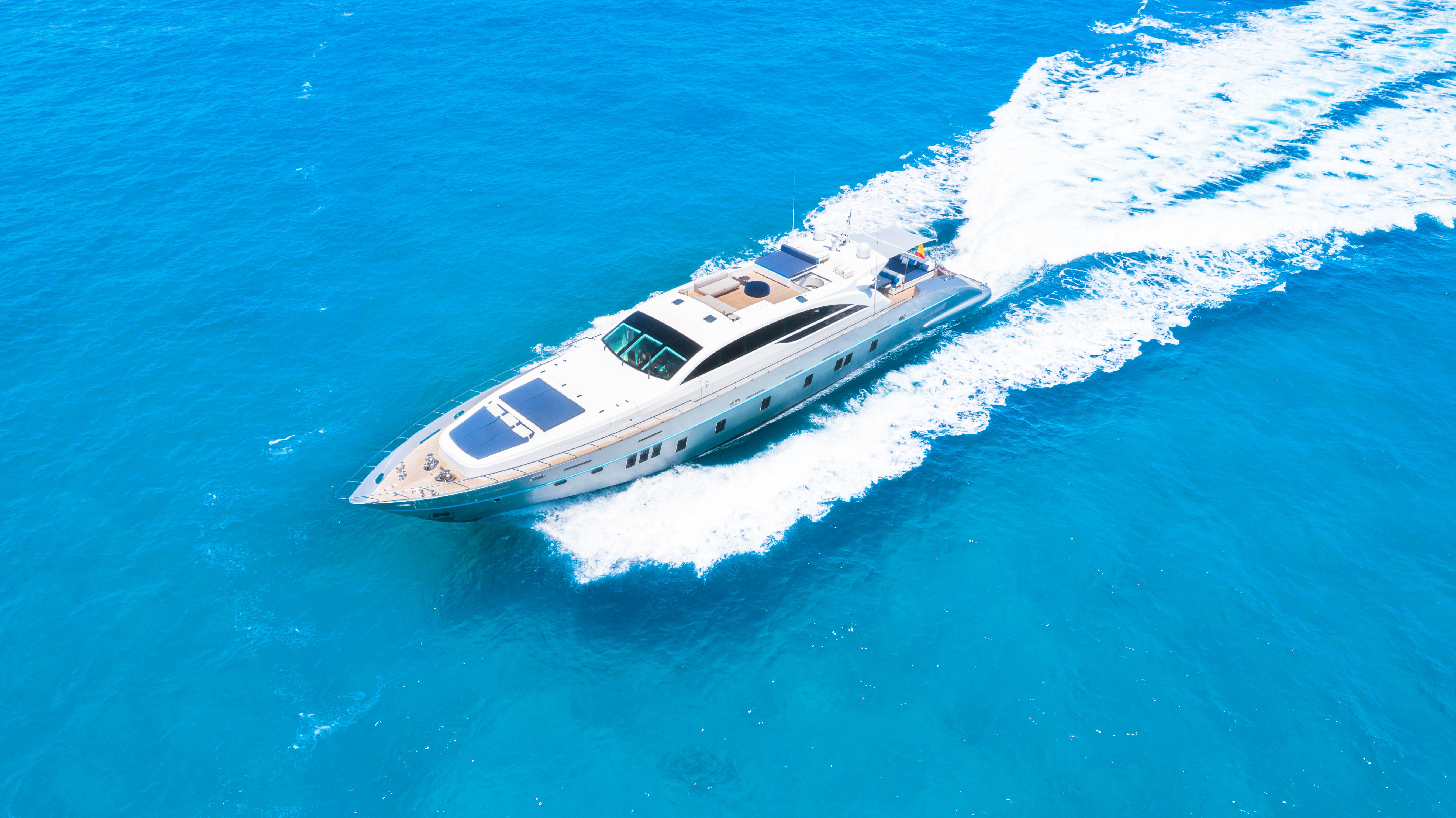 https://arconyachts.ams3.digitaloceanspaces.com/39531/conversions/857_9575891374-optimize.jpg