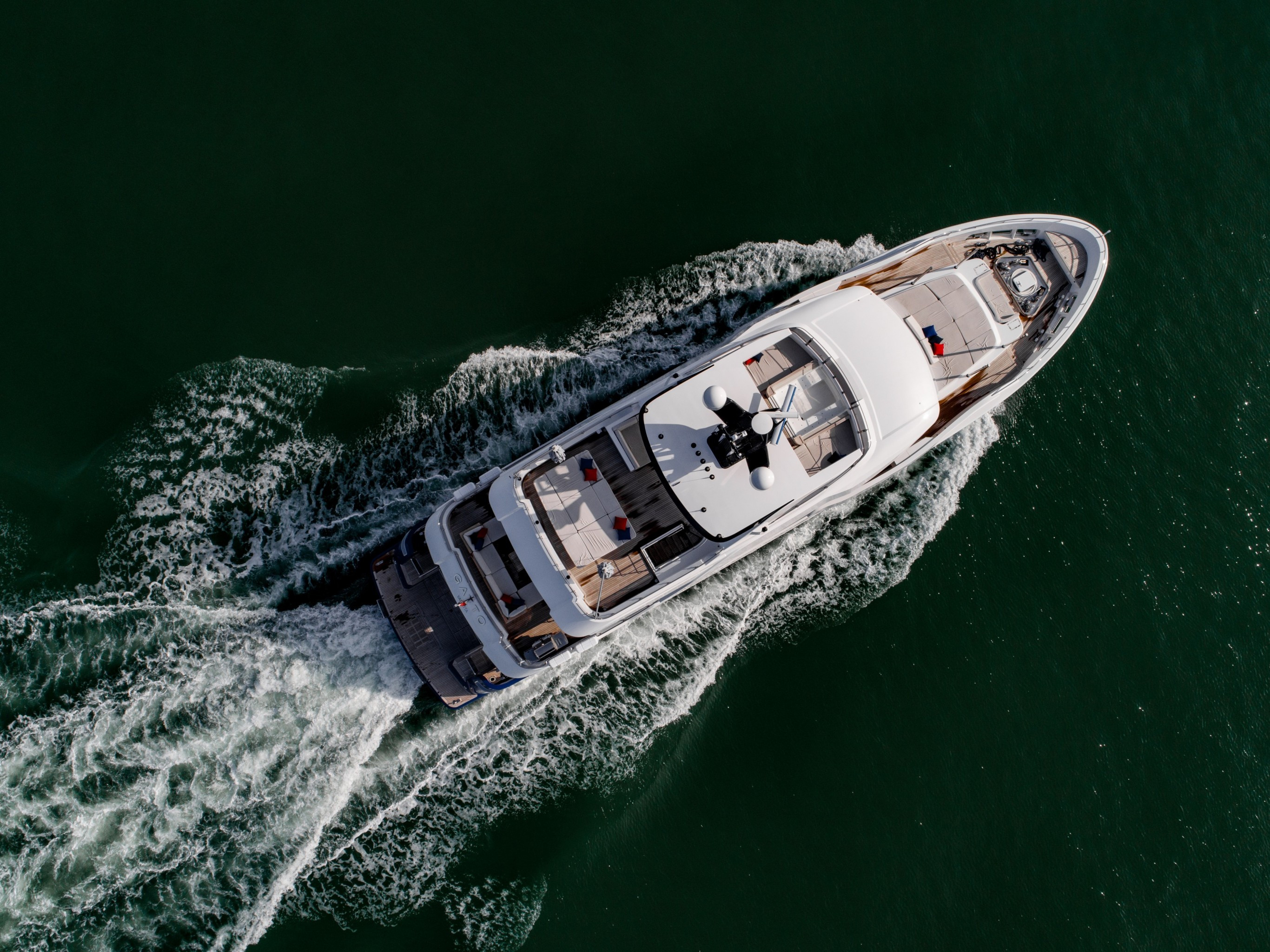 https://arconyachts.ams3.digitaloceanspaces.com/39909/conversions/475_5092999799-optimize.jpg