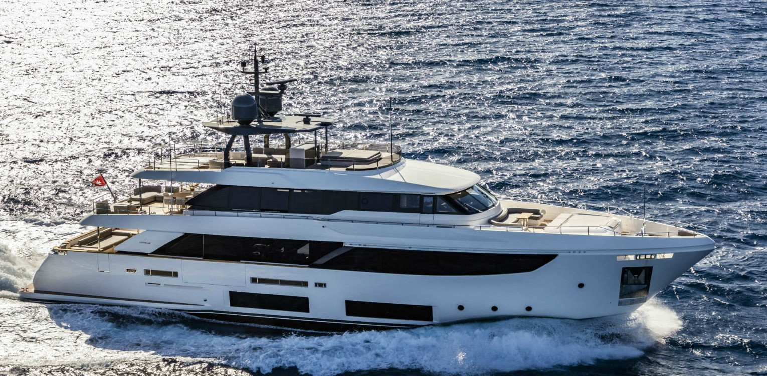 https://arconyachts.ams3.digitaloceanspaces.com/40553/conversions/586_8963358779-optimize.jpg