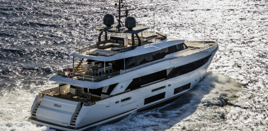 Custom Line Navetta 33