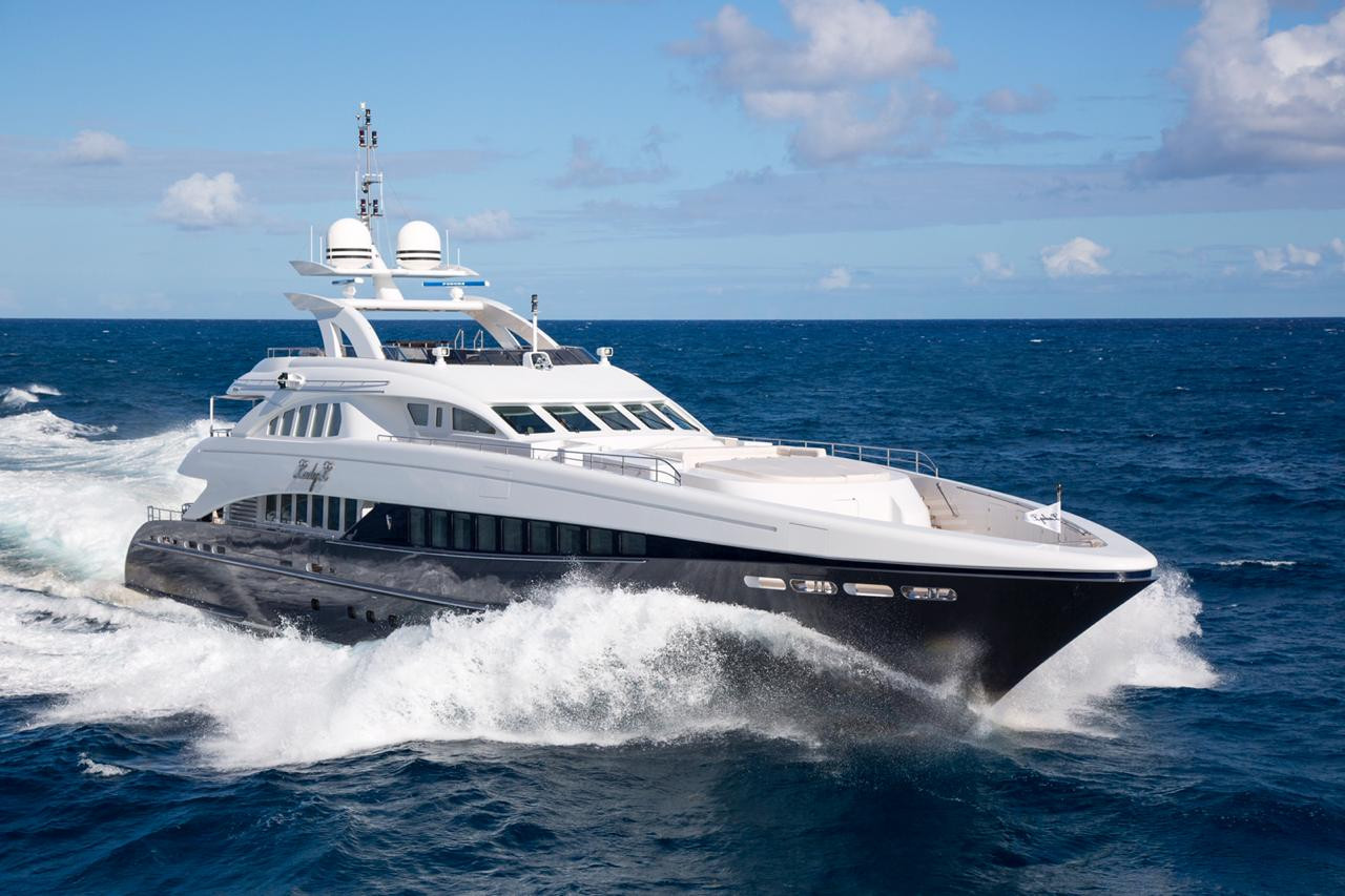 LADY L 44.60m Heesen